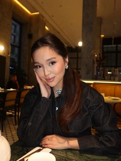 Balgyn escort in Hong Kong