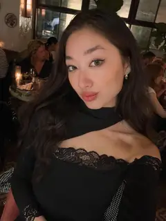 Balzhan escort in Hong Kong
