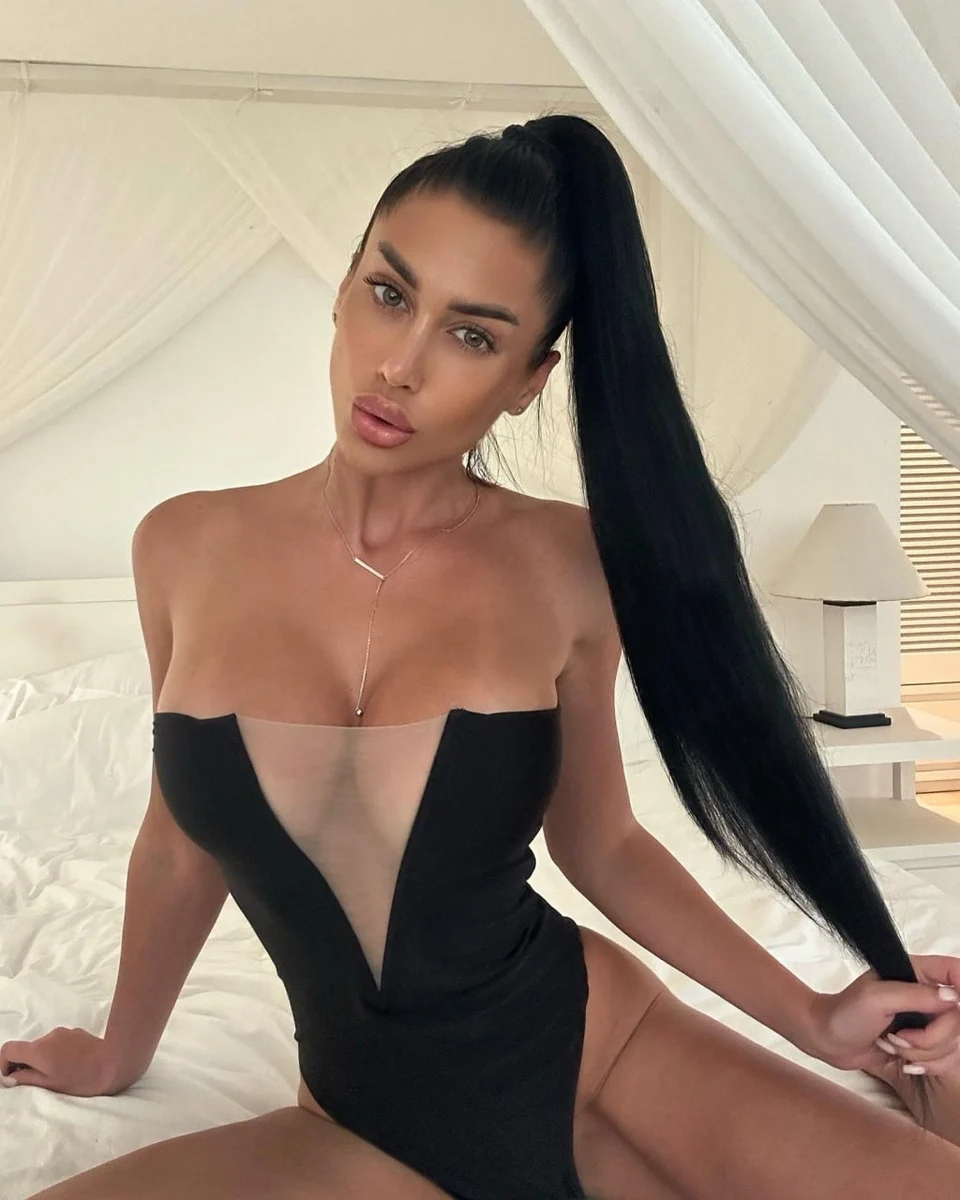 Camilla escort in Hong Kong