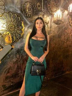 Camilla escort in Hong Kong