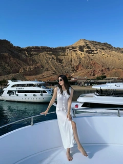 Damira escort in Hong Kong