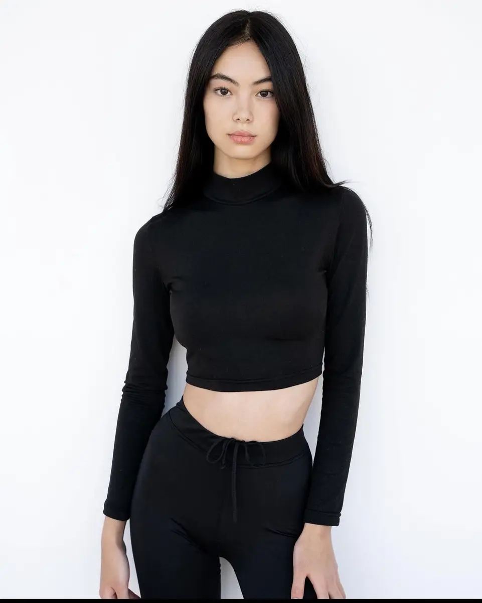 Gulmira escort in Hong Kong