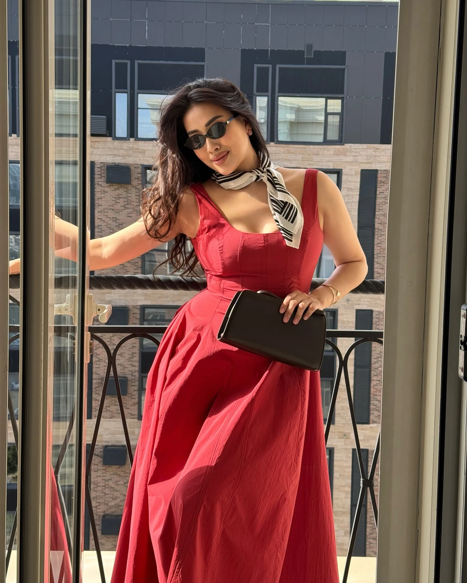 Indira escort in Hong Kong