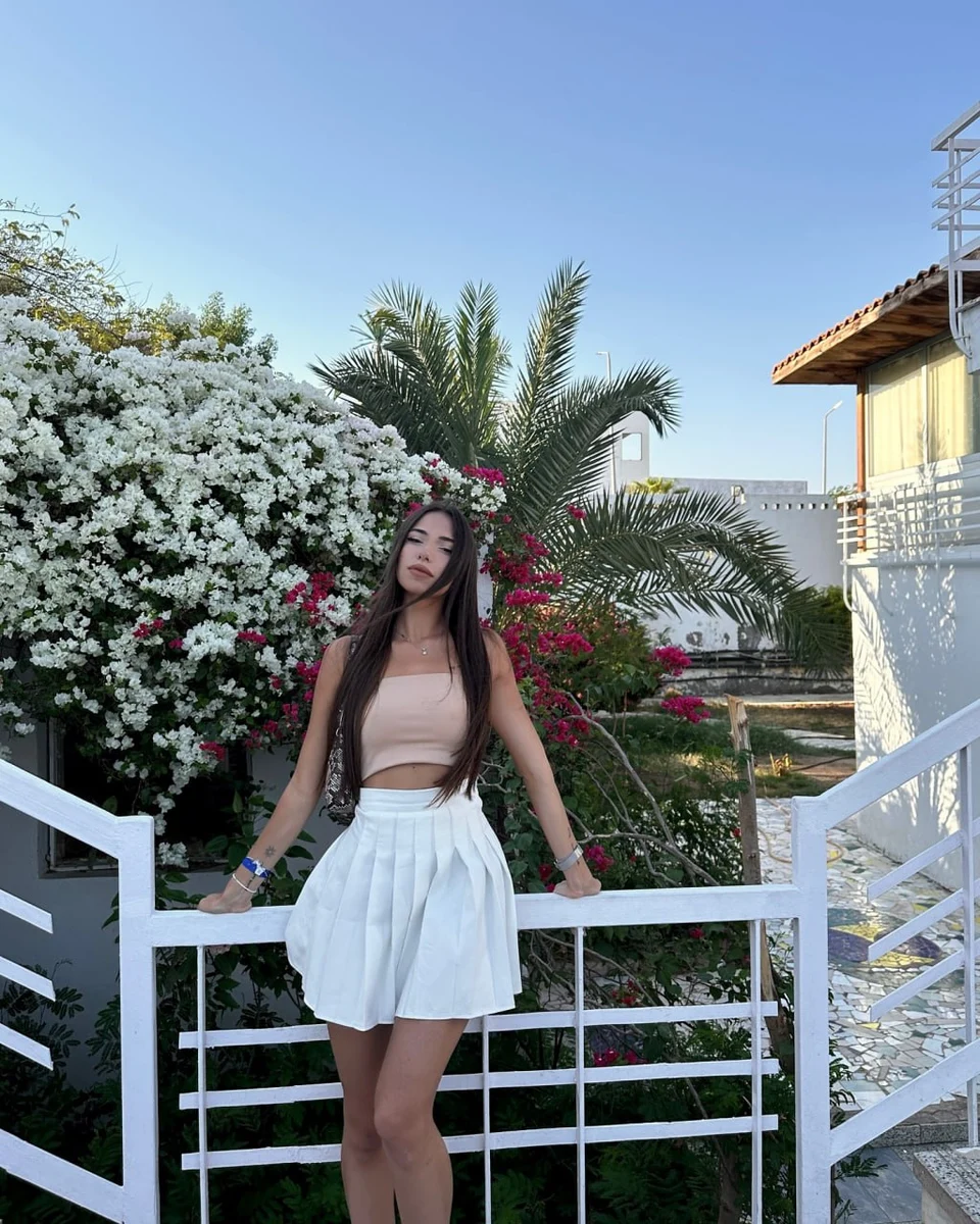 Josephine escort in Hong Kong