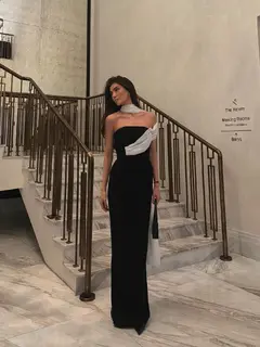 Nuraiym escort in Hong Kong
