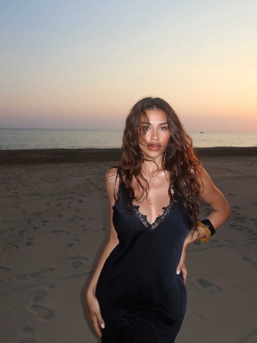 Nurganym escort in Hong Kong