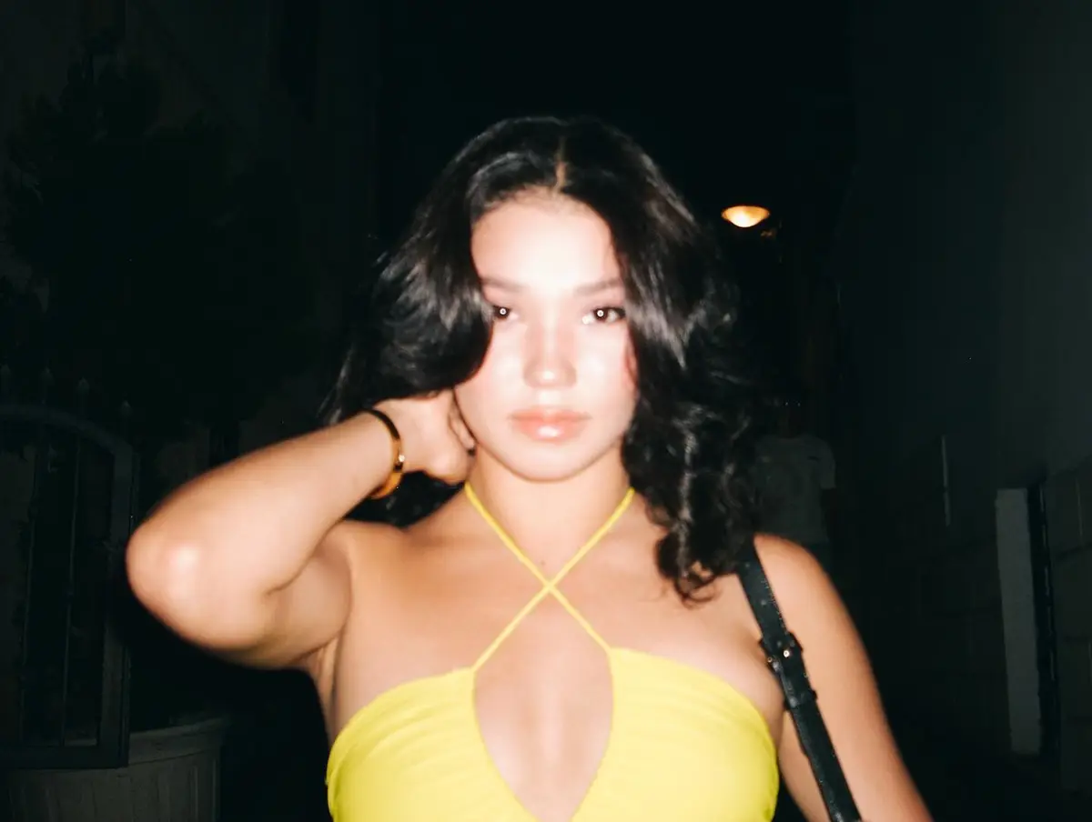 Stefania escort in Hong Kong