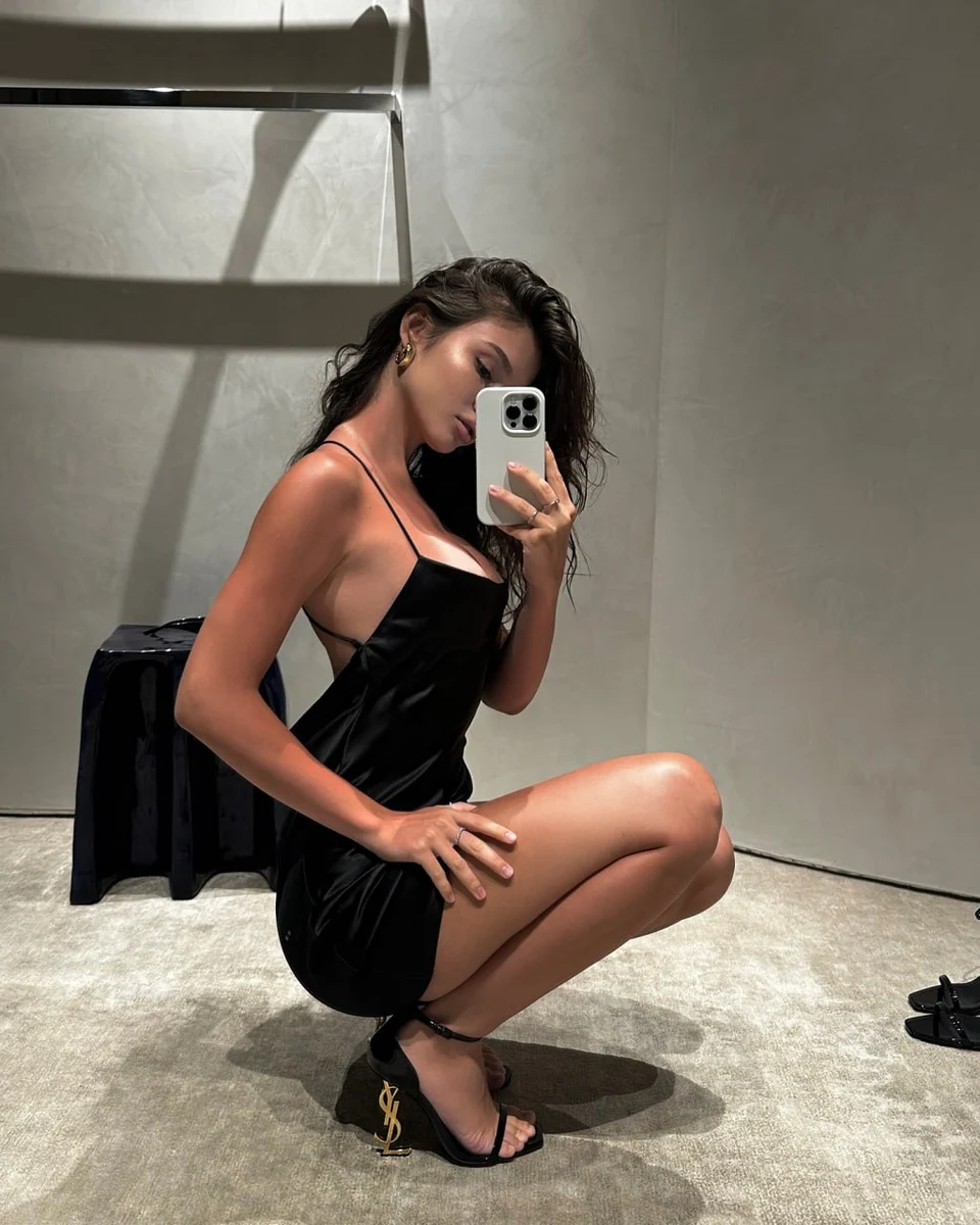 Tanith escort in Hong Kong