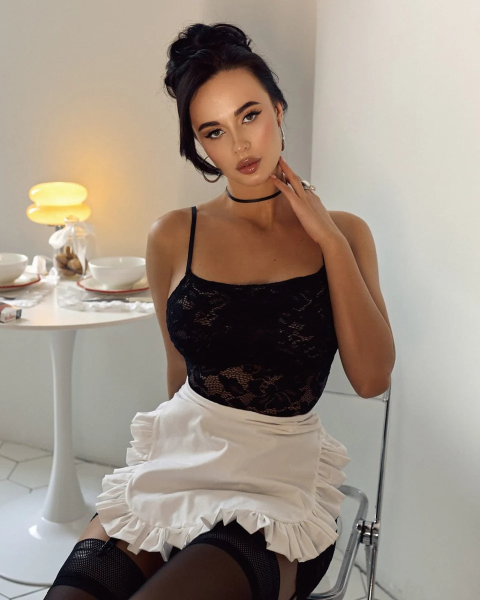 Tuti escort in Hong Kong