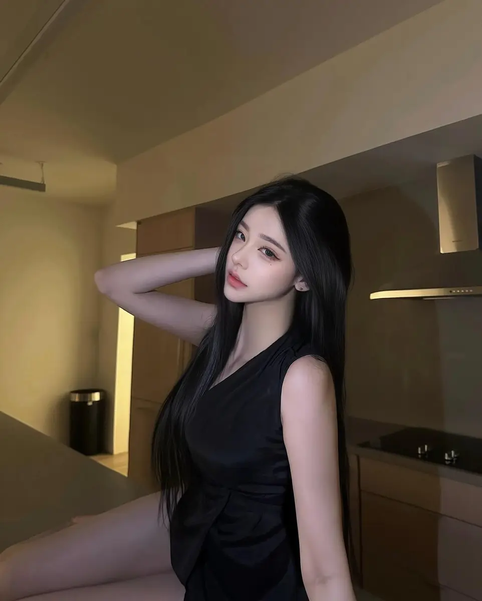 Yuna escort in Hong Kong
