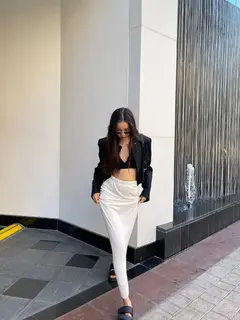 Zhanar escort in Hong Kong