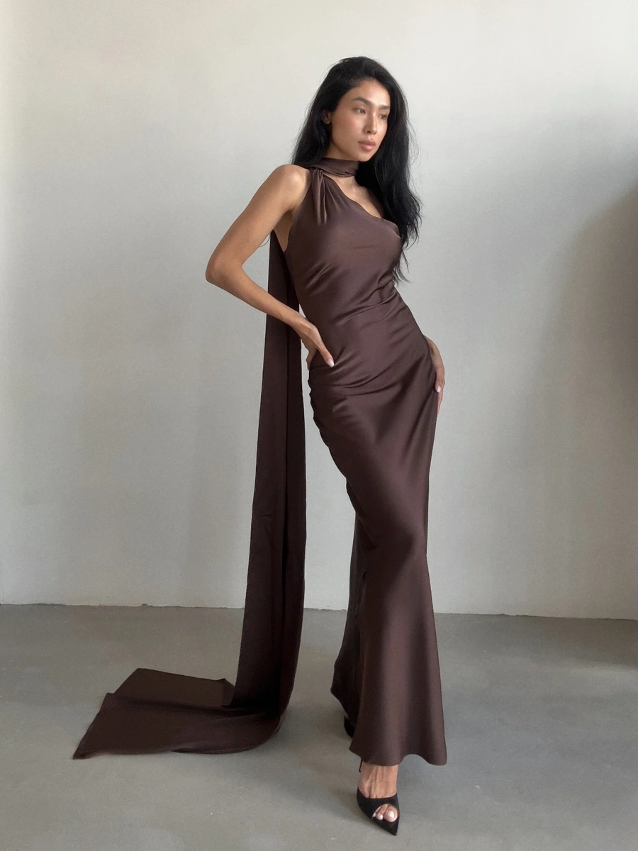 Zhuldyz escort in Hong Kong